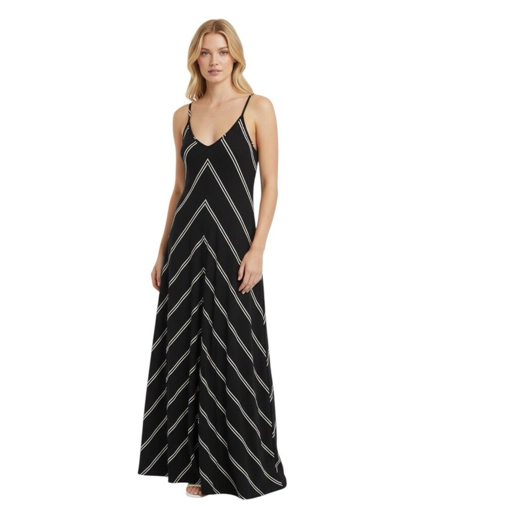 Loft Maxi Dress Black White Sleeveless Summer Vacation Beach Wedding Guest